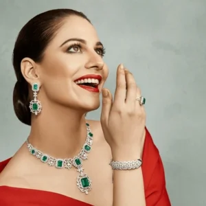 Signed model release on file with Shutterstock